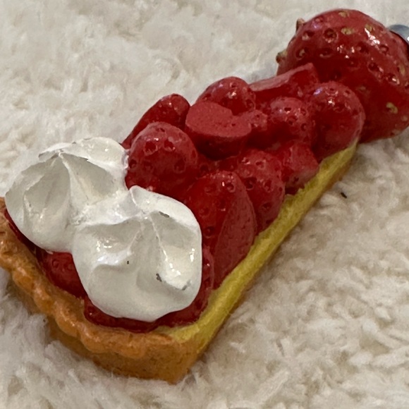 High Heel Cake Server - Picture 2 of 7